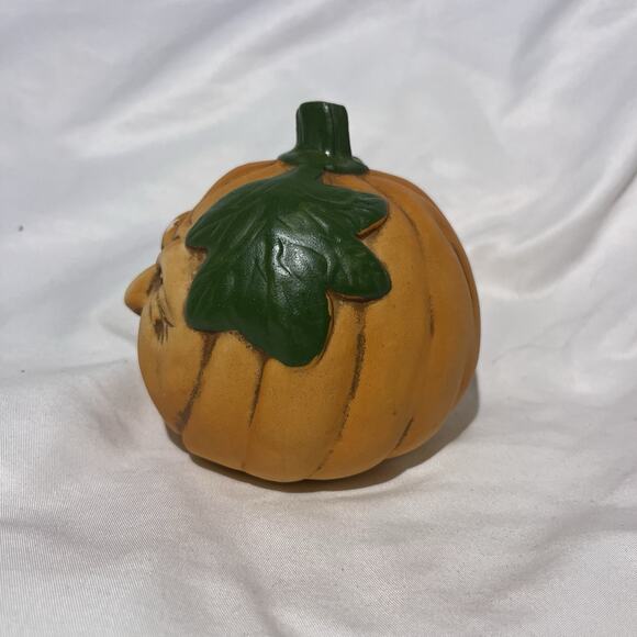 Vintage Winking Pumpkin Face Ceramic Figurine Halloween Decor Made in Taiwan - Picture 3 of 6